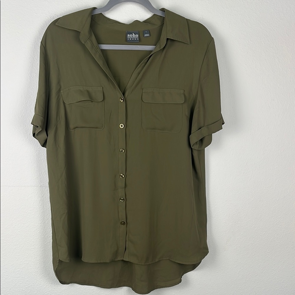 Soho Apparel Olive Button-Down Shirt Women’s Large